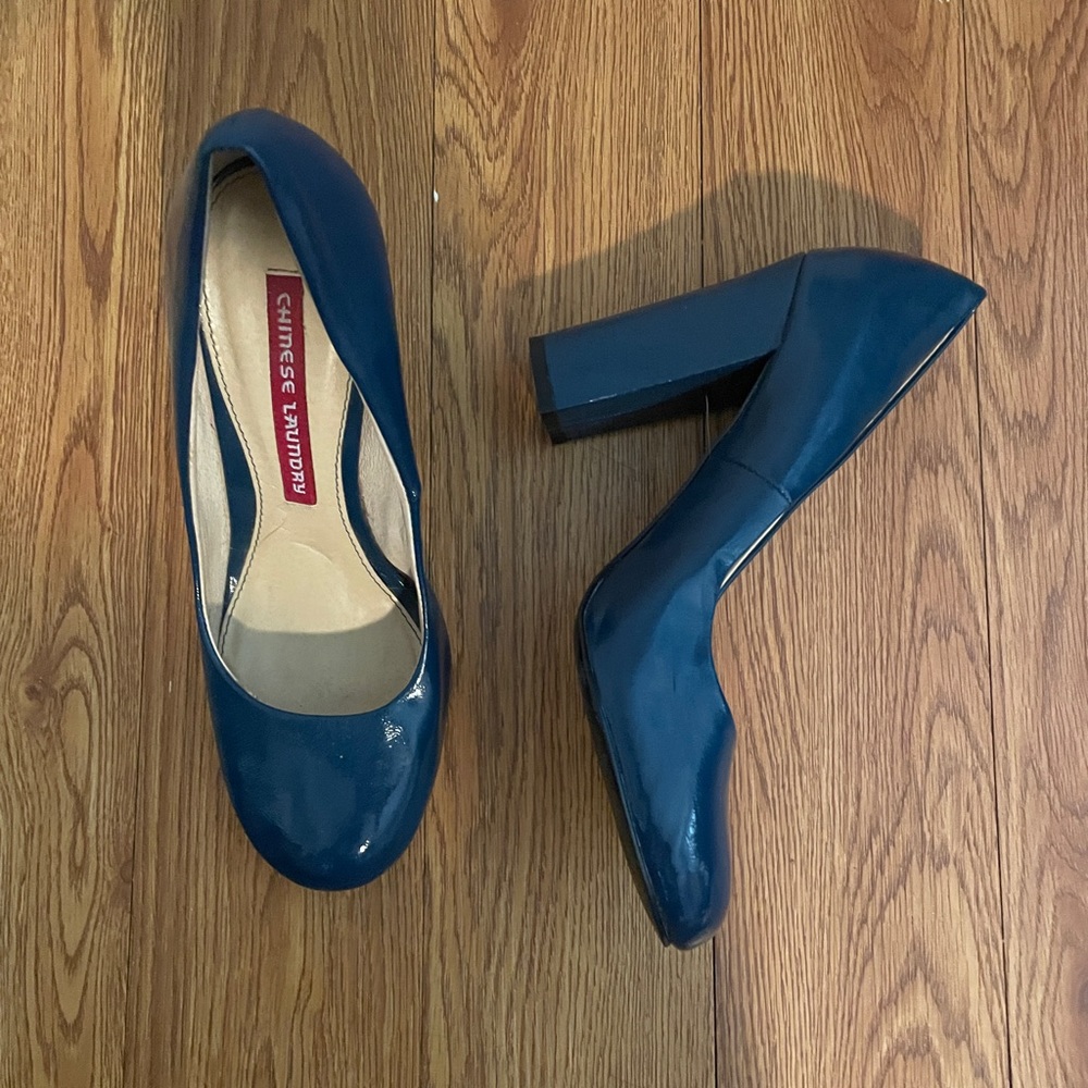 Chinese Laundry blue heels 4”. Size 8